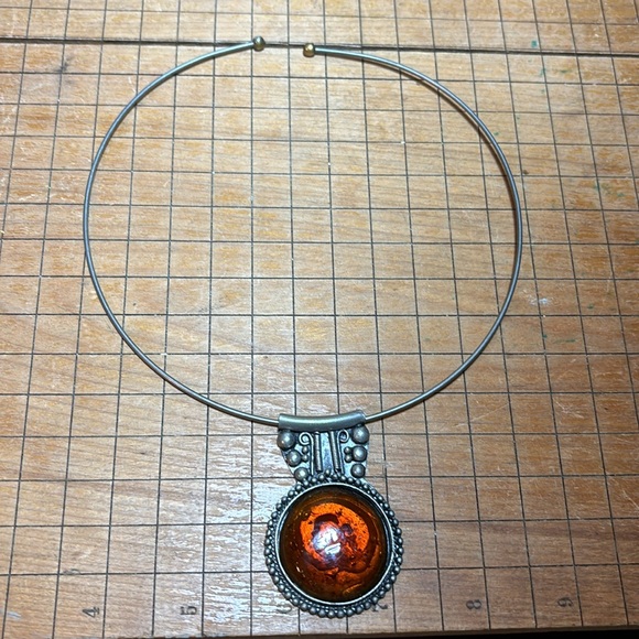 Rustic Artisan Medallion Collar Necklace 5.5”D Amber Glass Silver FlexibleTorque - Picture 4 of 12